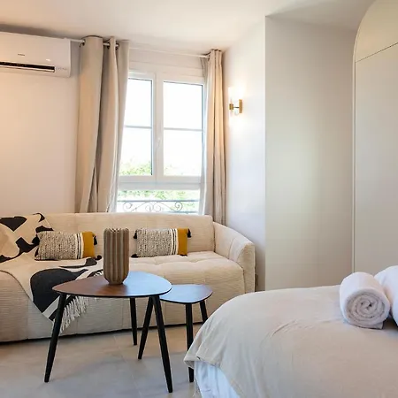 Apartamento Superbe Rénové à 100m De La *